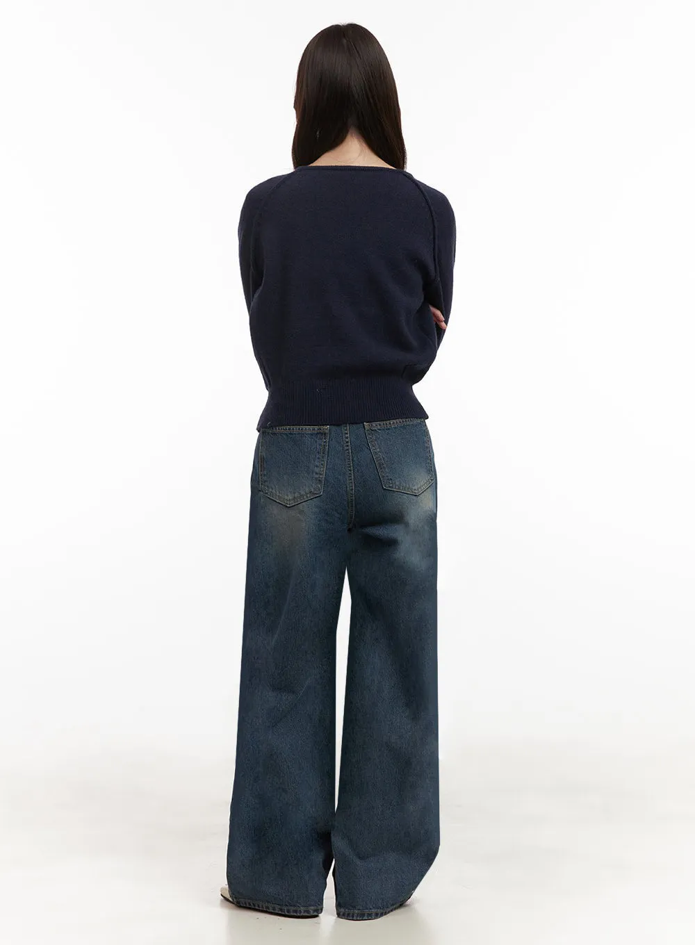 Genie Washed Wide-Fit Bootcut Jeans IJ510
