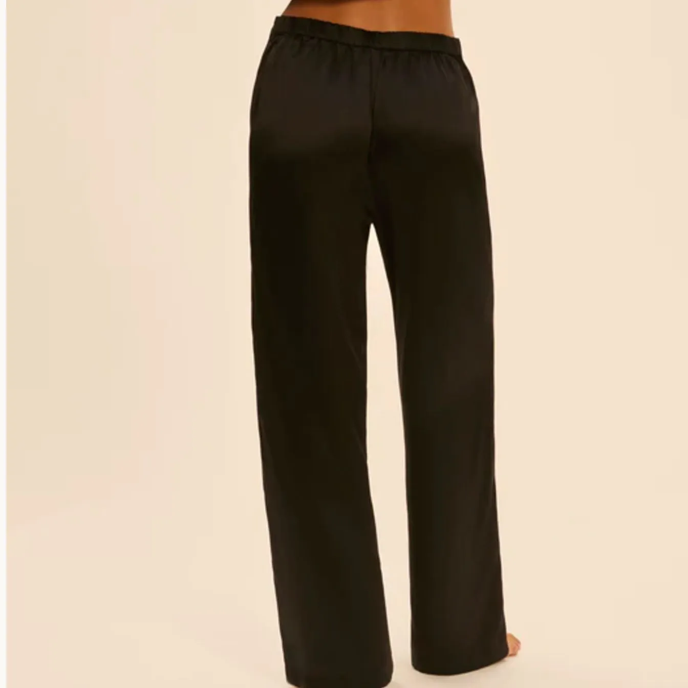 Simone Perele Love Me Silk Top with Embrodiery & Trousers  1F8661